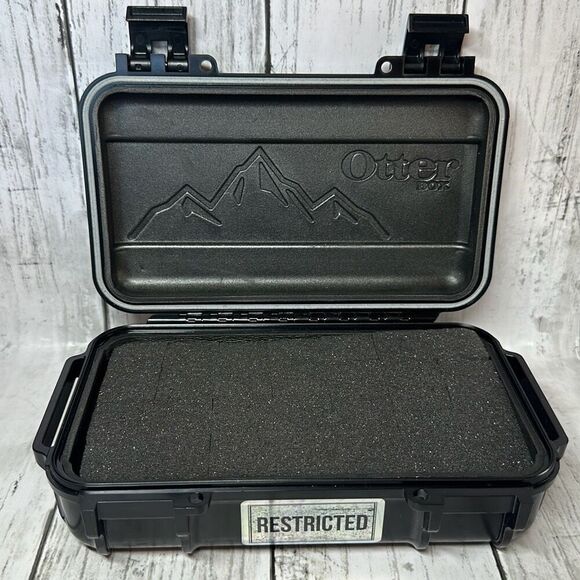 OtterBox Black Dry Box Foam Lined Waterproof Customized Stickers - Picture 7 of 8